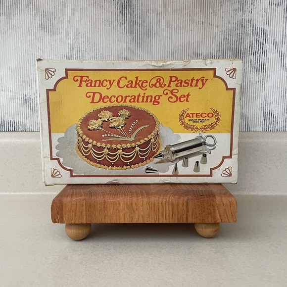 Vintage, ATECO Fancy Cake & Pastry Decorating Set, No. 701 - Picture 2 of 6